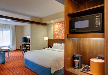 Hotel Fairfield & By Marriott Chicago 3*